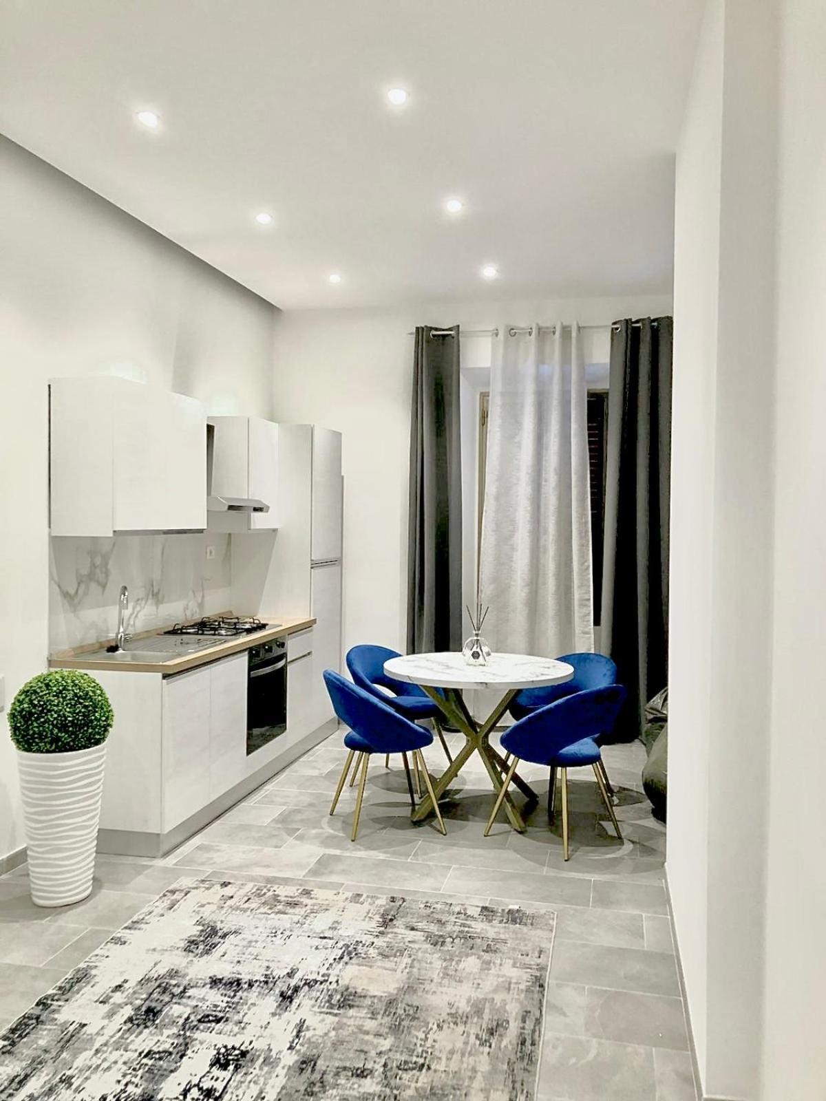 Apartment International House